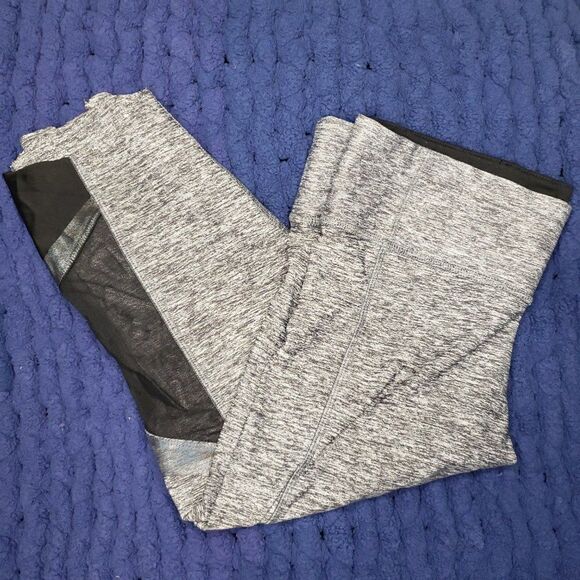 PINK Victoria's Secret Pants - Pink Ultimate Capris 